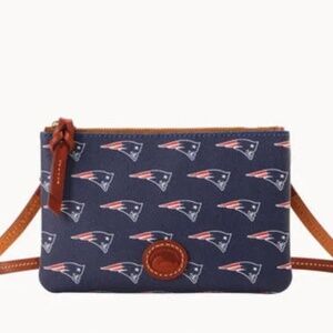 Dooney & Bourke Bag